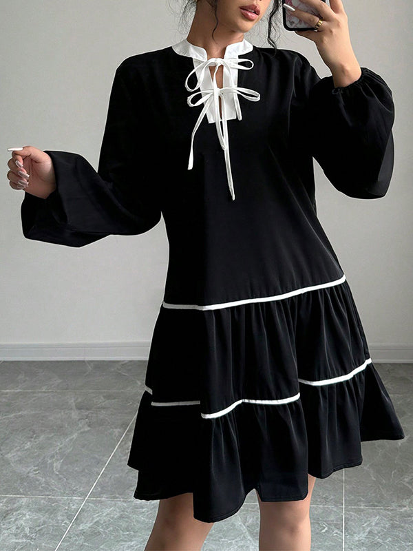 A-Line Long Sleeves Elasticity Pleated Tied V-Neck Mini Dresses