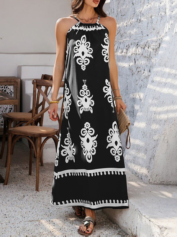 A-Line Loose Contrast Color Halter-Neck Maxi Dresses