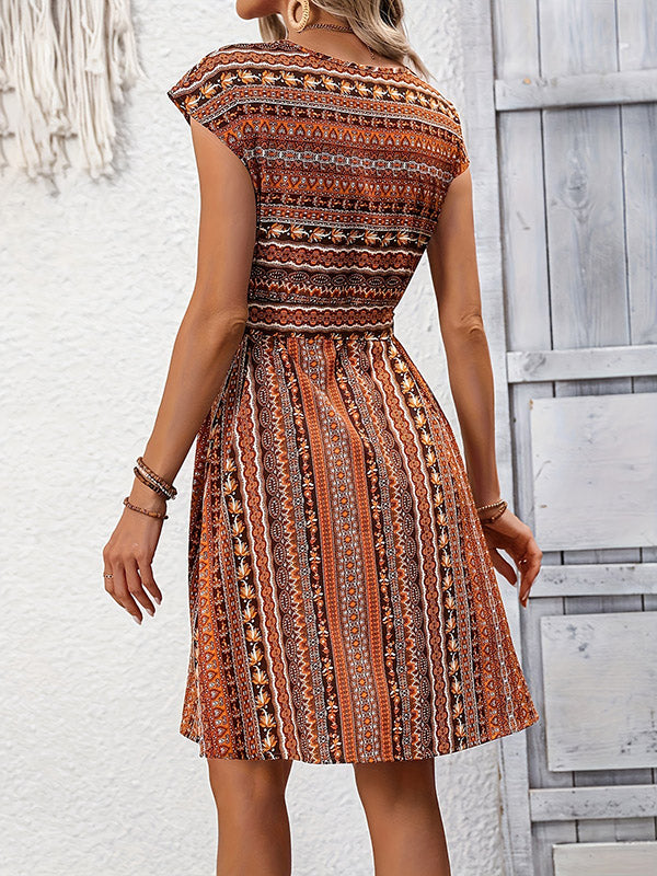 A-Line Loose Contrast Color Tied Waist Round-Neck Mini Dresses