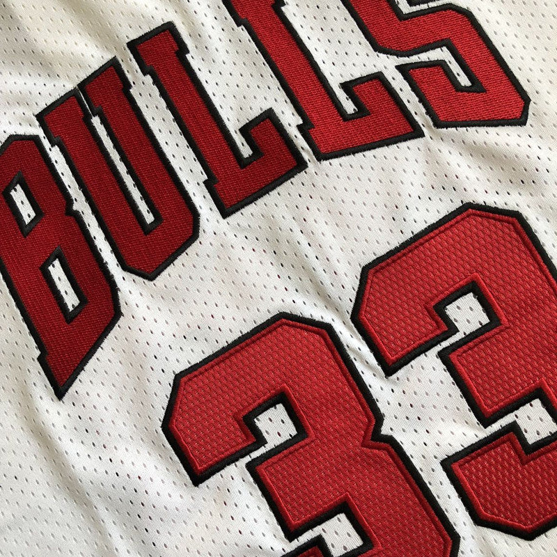 Men’s Chicago Bulls 1997-98 #33 Scottie Pippen Jersey White