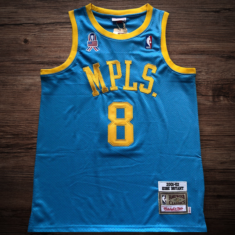 Men’s 2001-02 MPLS. #8 Kobe Bryant blue jersey