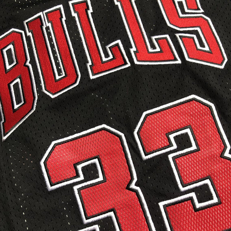 Men’s Chicago Bulls 1997-98 #33 Scottie Pippen Jersey Black