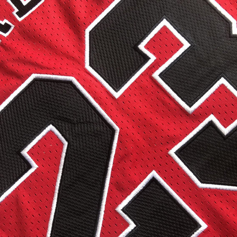 Men’s Chicago Bulls 1995-96 Champion #23 Michael Jordan Jersey