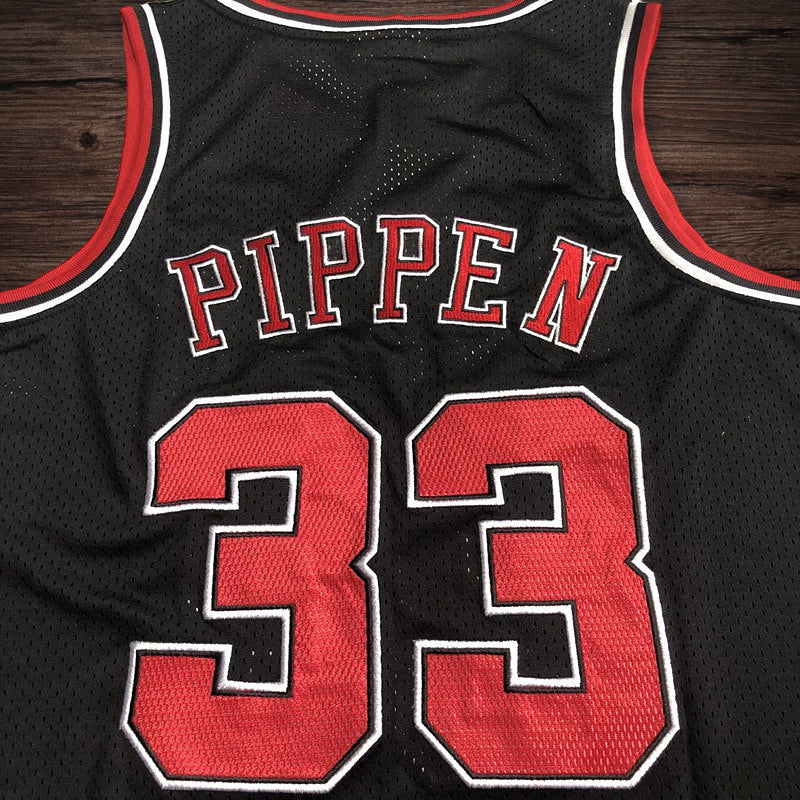 Men’s Chicago Bulls 1997-98 #33 Scottie Pippen Jersey Black