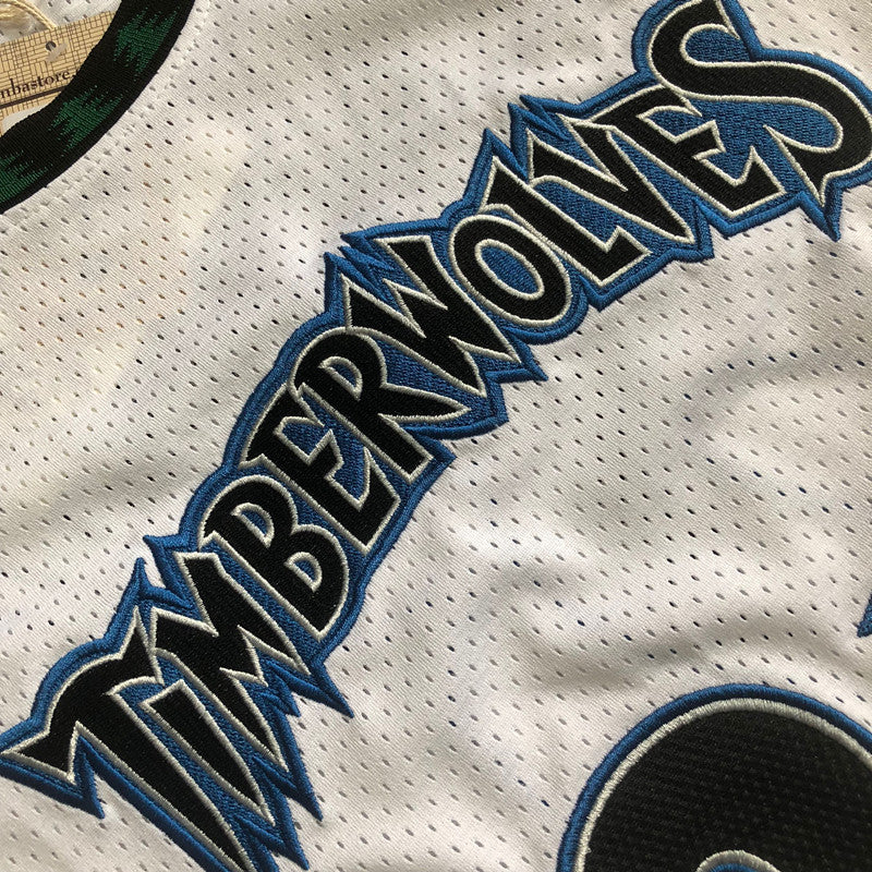 Men’s Minnesota Timberwolves 1997/98 #21 Garnett White Jersey