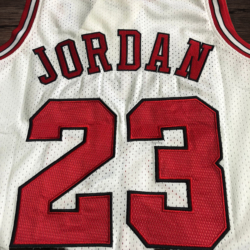 Men’s Chicago Bulls 1997-98 #23 Michael Jordan Jersey White