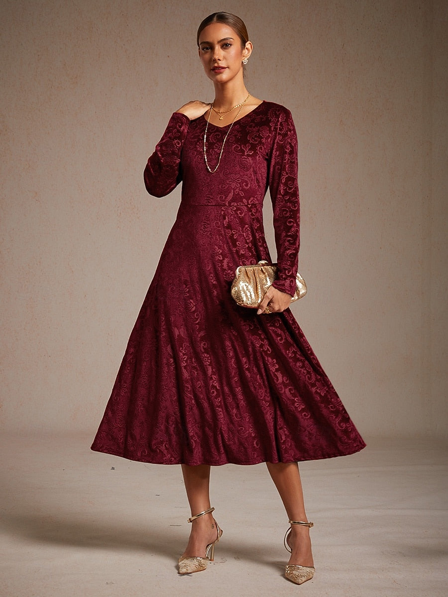 Christmas Women’s Velvet Midi Dress – Elegant Paisley Graphic Sheath Dress with Long Sleeves & V-Neck