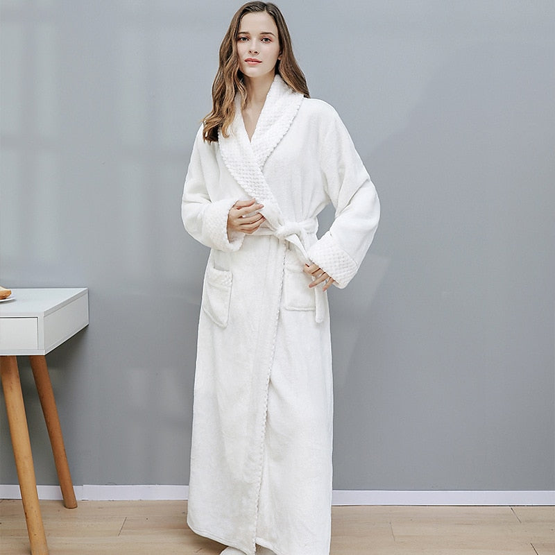Women's Plush Fleece Bathrobe – Warm Soft Terry Robe with Belt, Long Sleeve Lapel Design, Cozy Home Loungewear for Fall & Winter