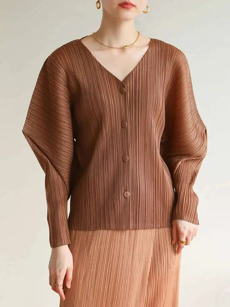 Casual Elegance Plissé Cardigan
