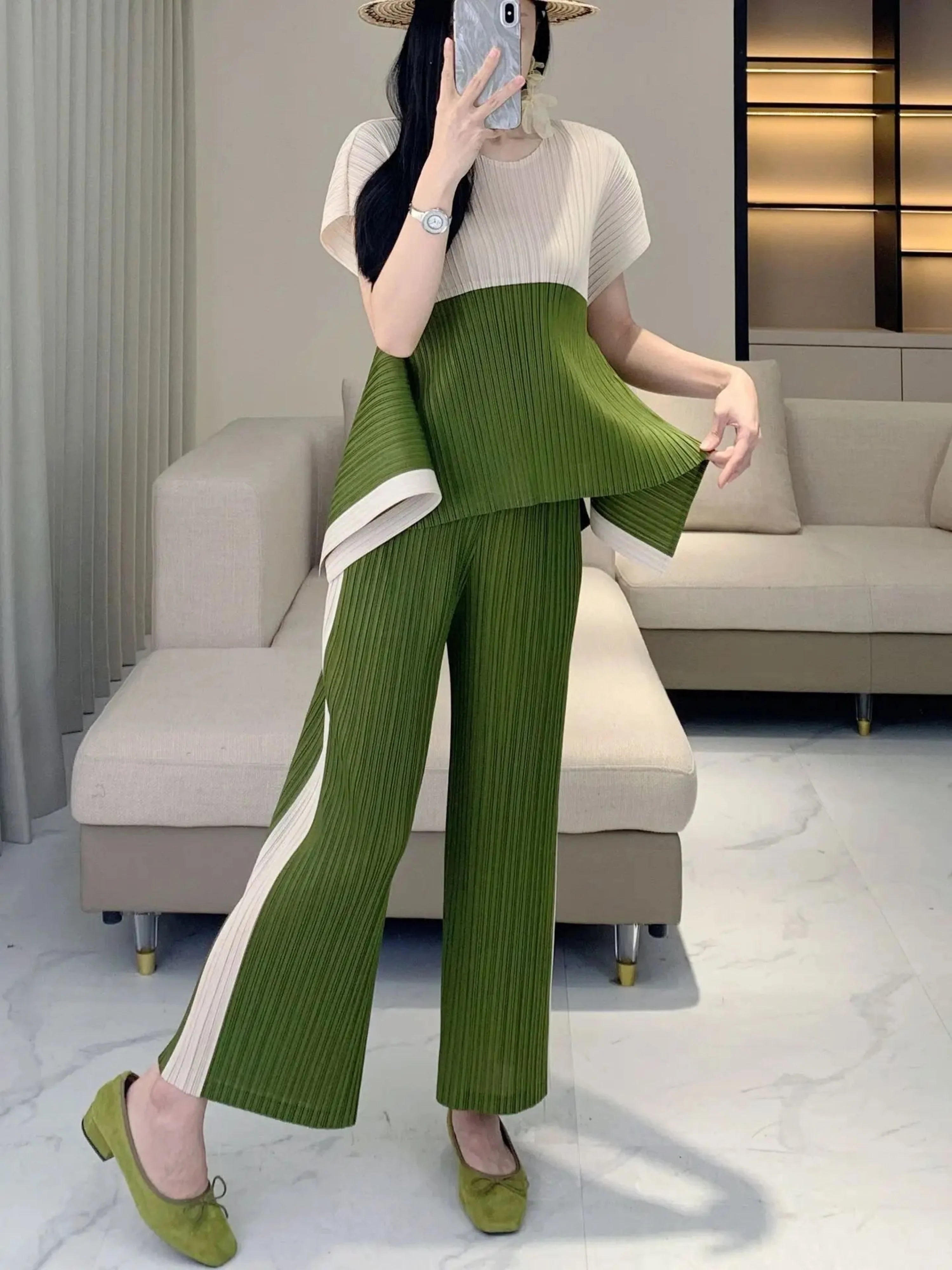 Geometric Pleated Top & Pants Set