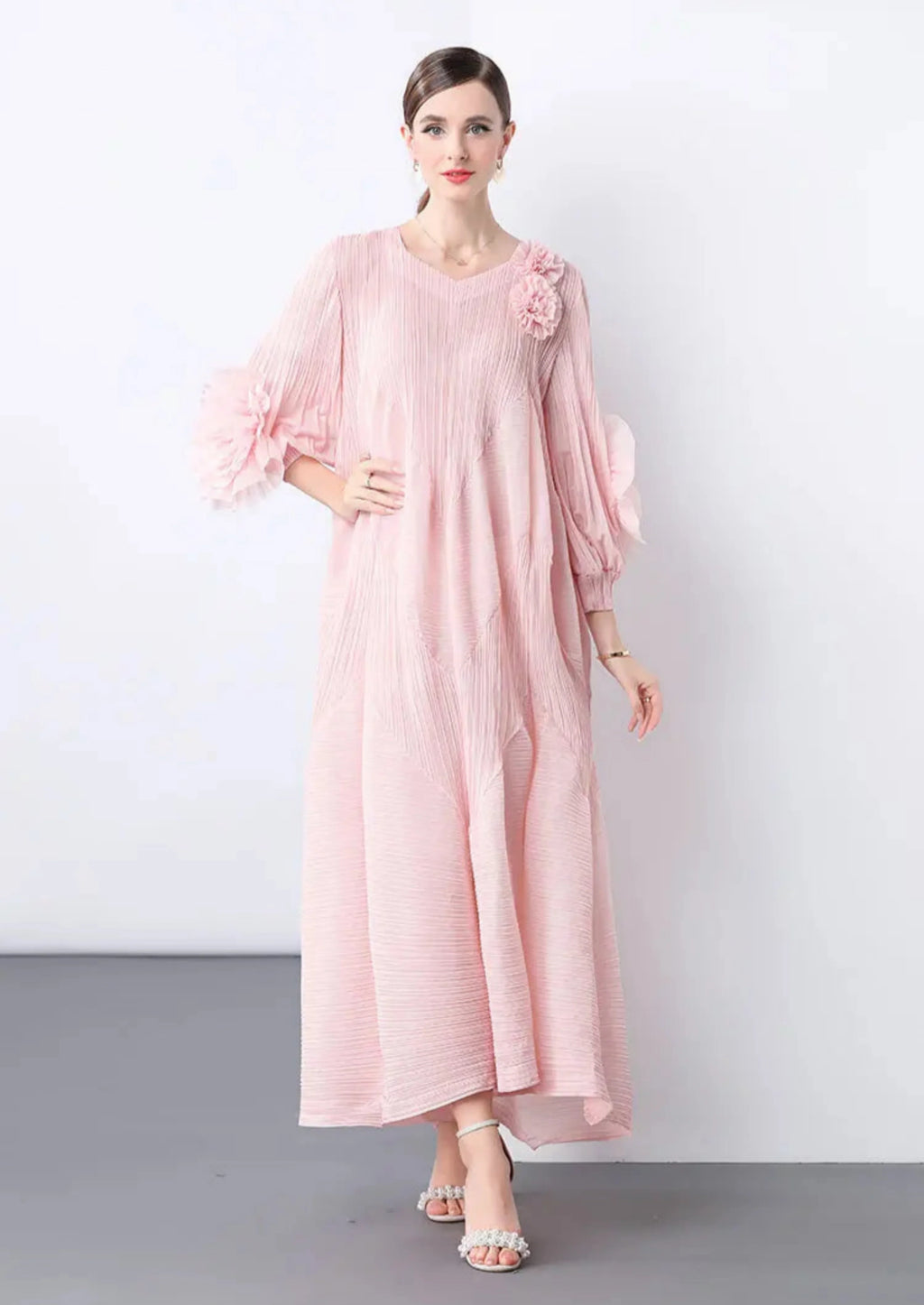 Elegant Plissé 3D Ruffle Dress