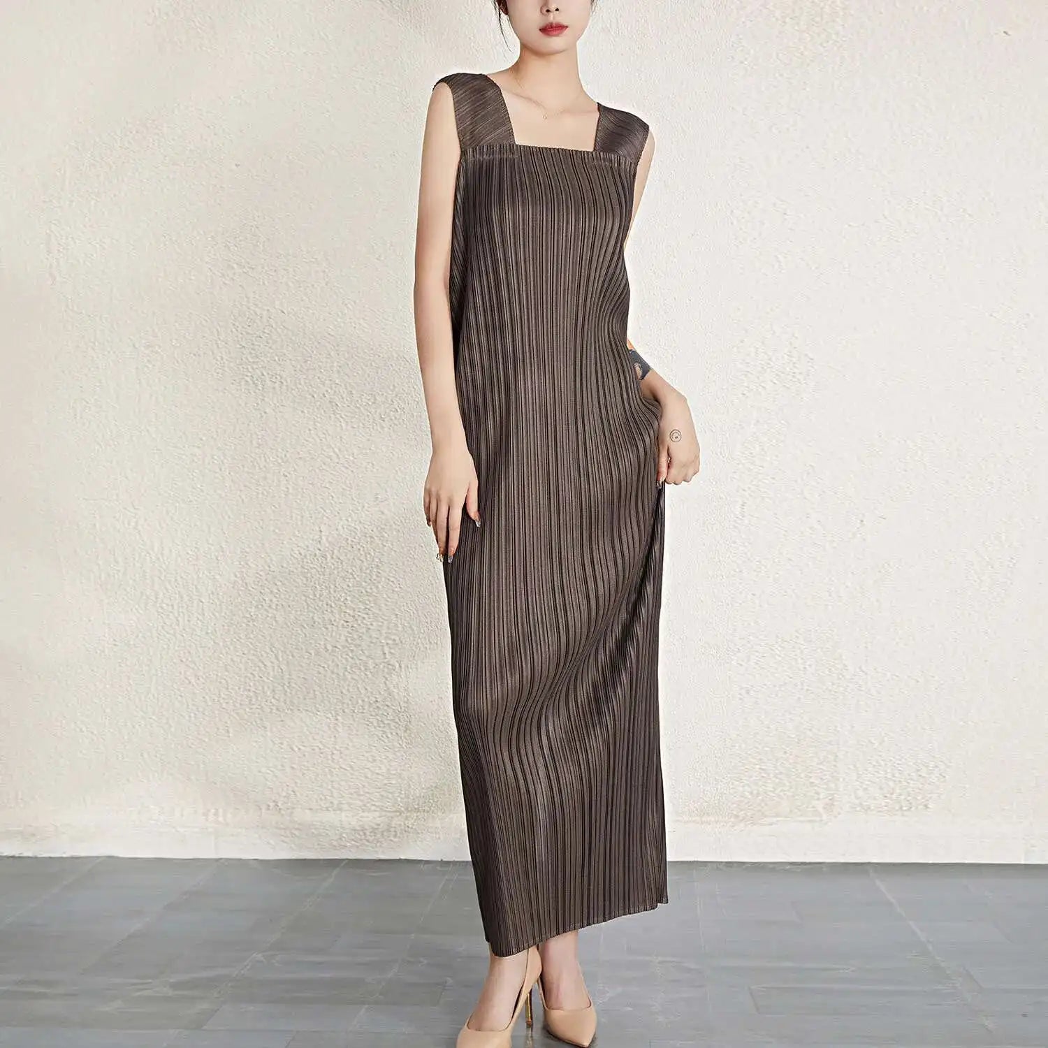 Luxury Pleated Midi Dress Cape Set