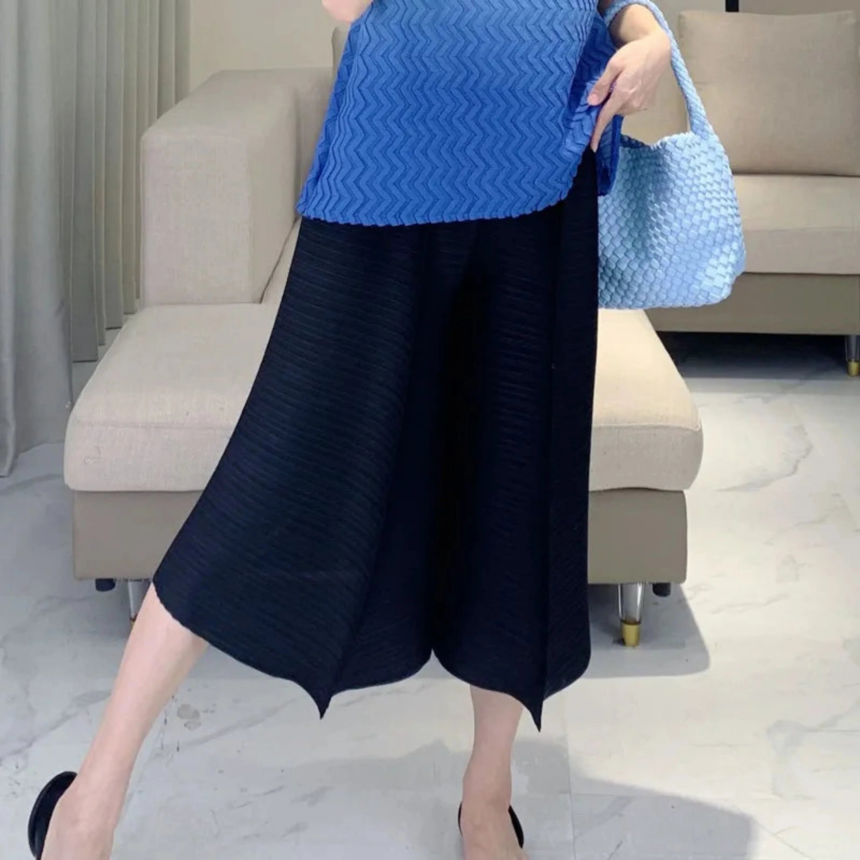 Casual Luxury Plissé Trousers