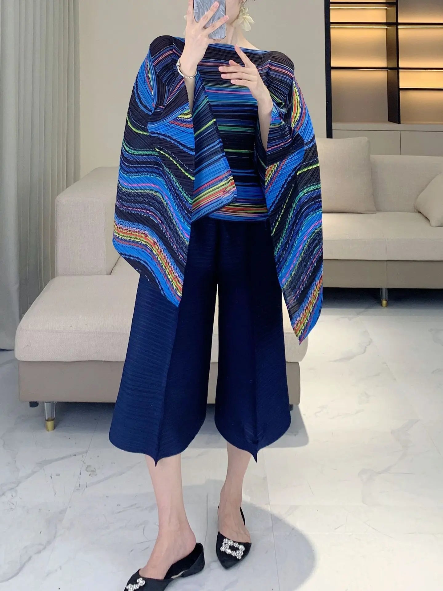 Luxury Plissé Pleat Tunic Shawl