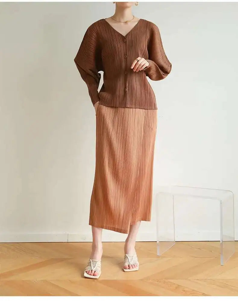 Casual Elegance Plissé Cardigan
