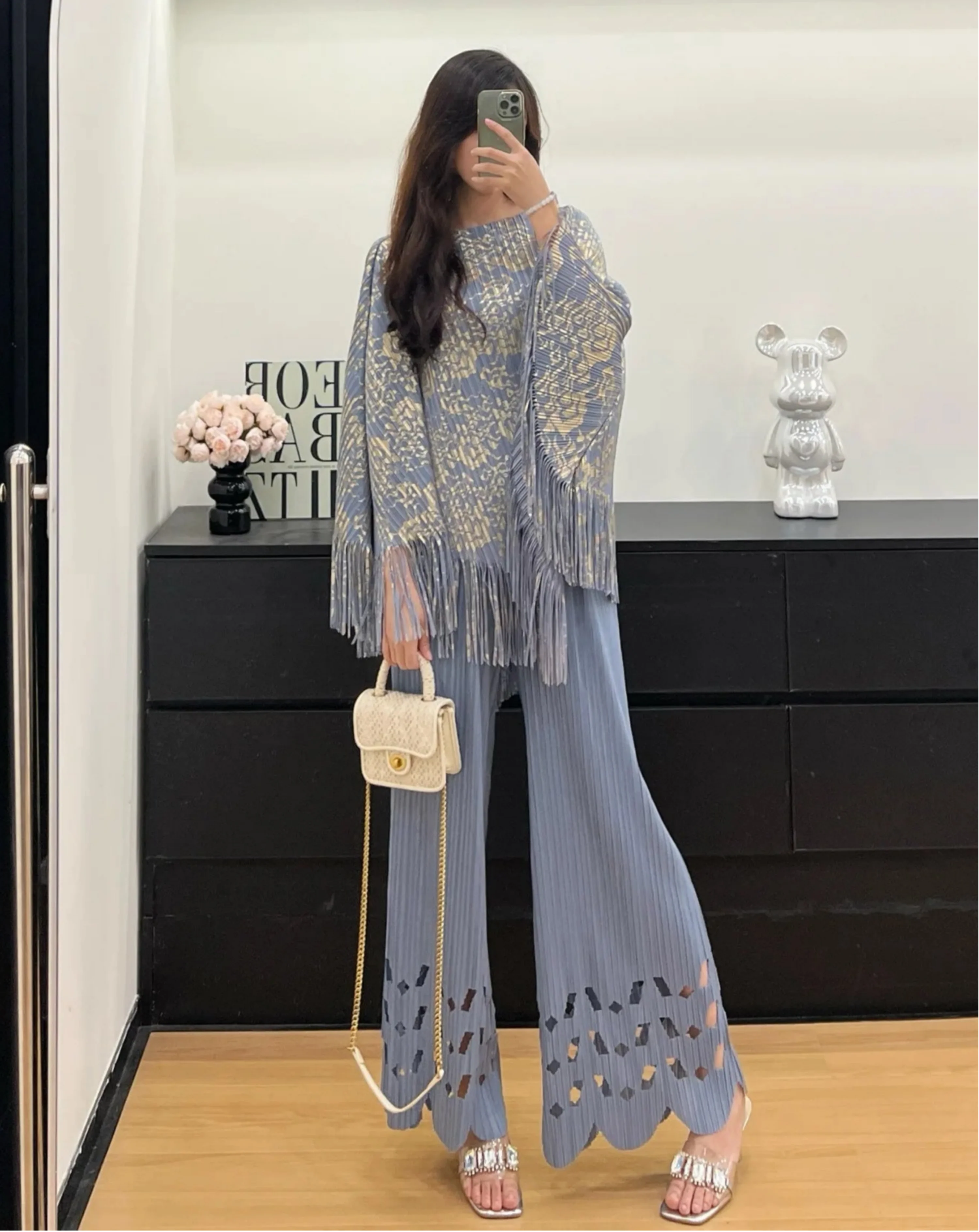 Elegant Cutout Pleated Plisse Set