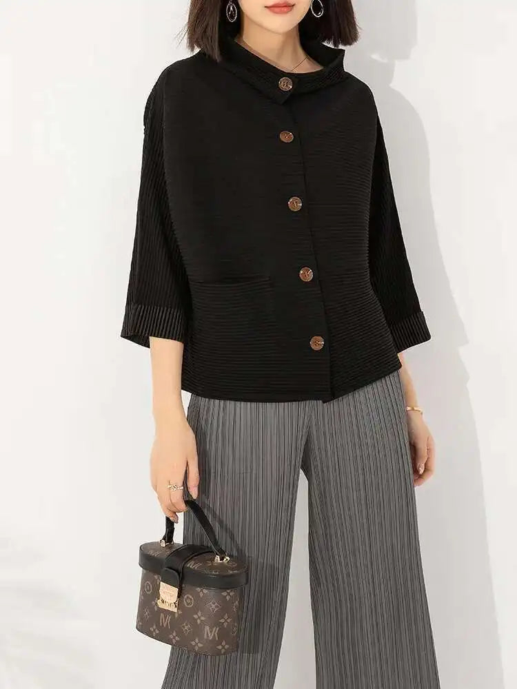 Textured Pleated Buttoned Jacket