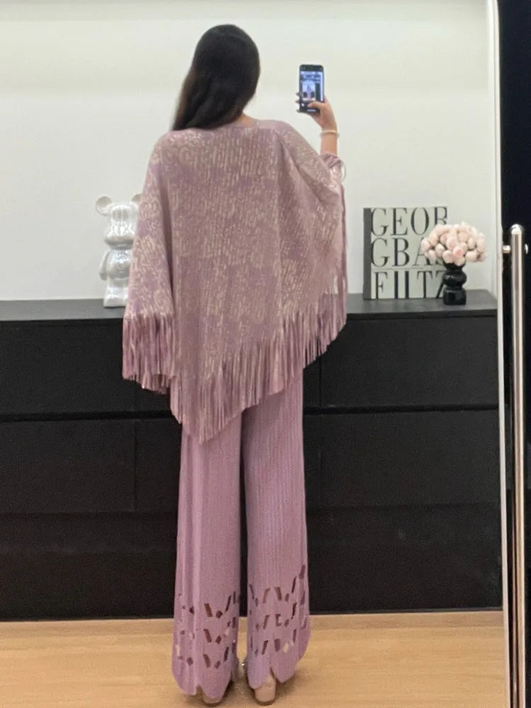 Elegant Cutout Pleated Plisse Set