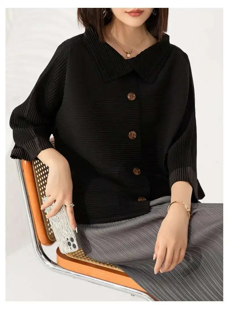 Textured Pleated Buttoned Jacket