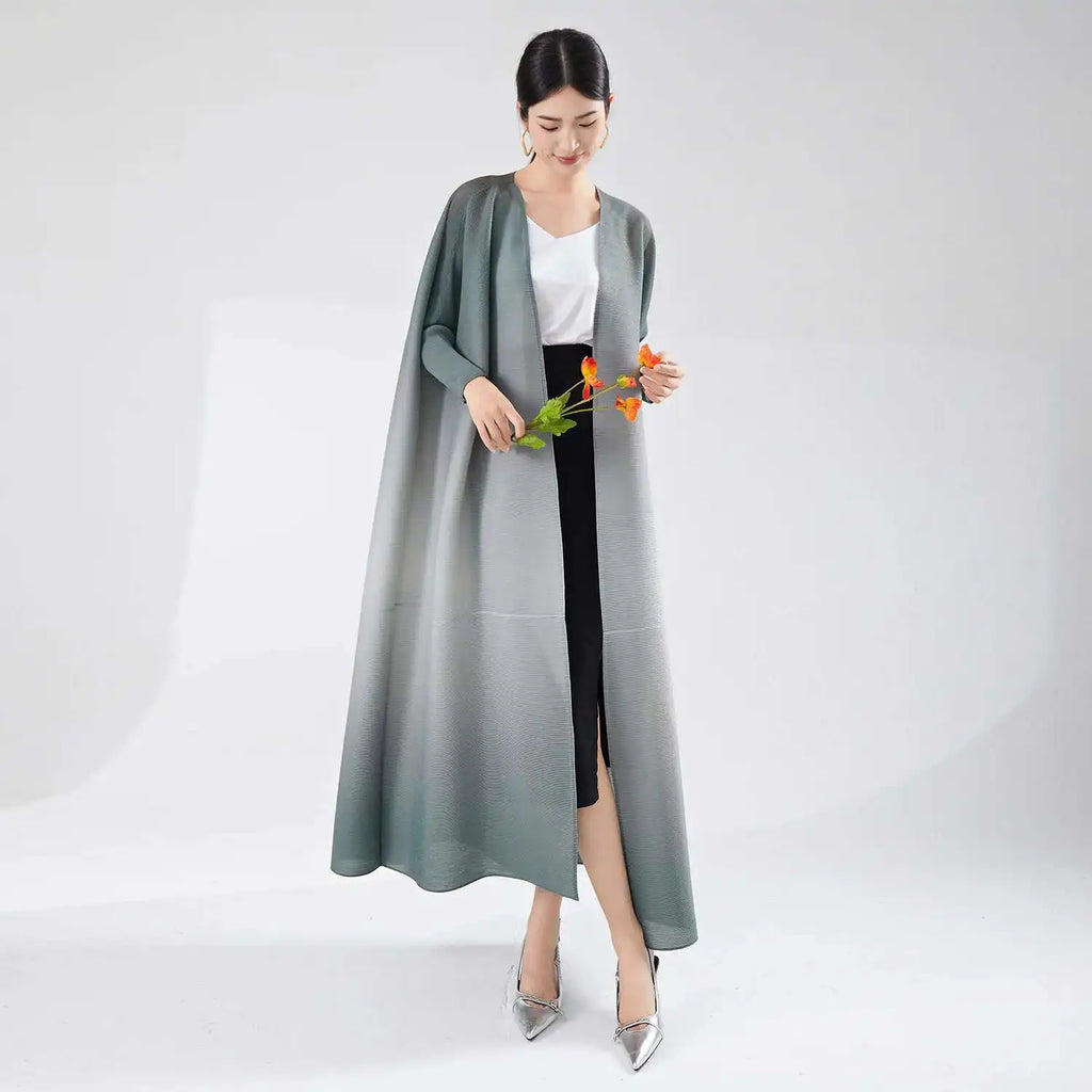 Women's Flowing Pleated Duster