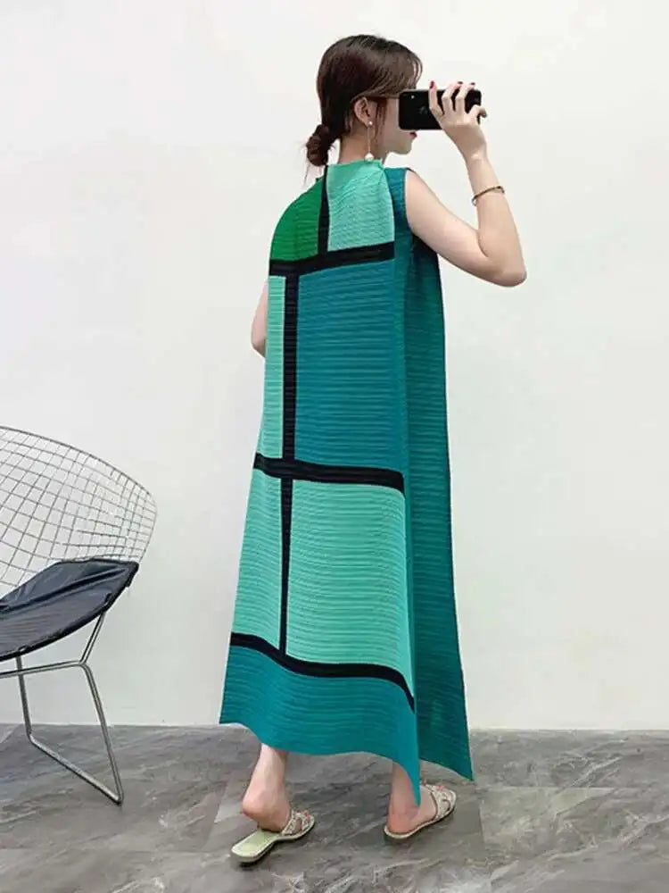 Premium Pleated Sleeveless Dress