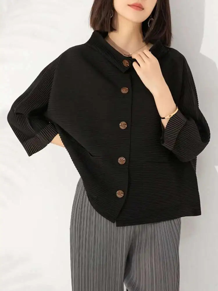 Textured Pleated Buttoned Jacket