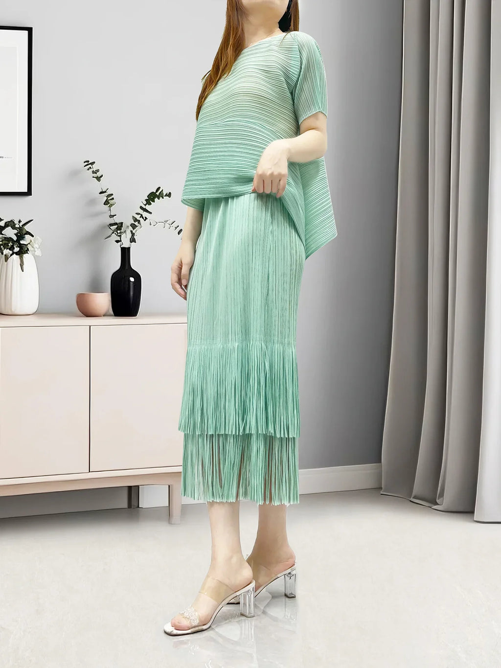 Asymmetric Pleated Fringe Skirt Set