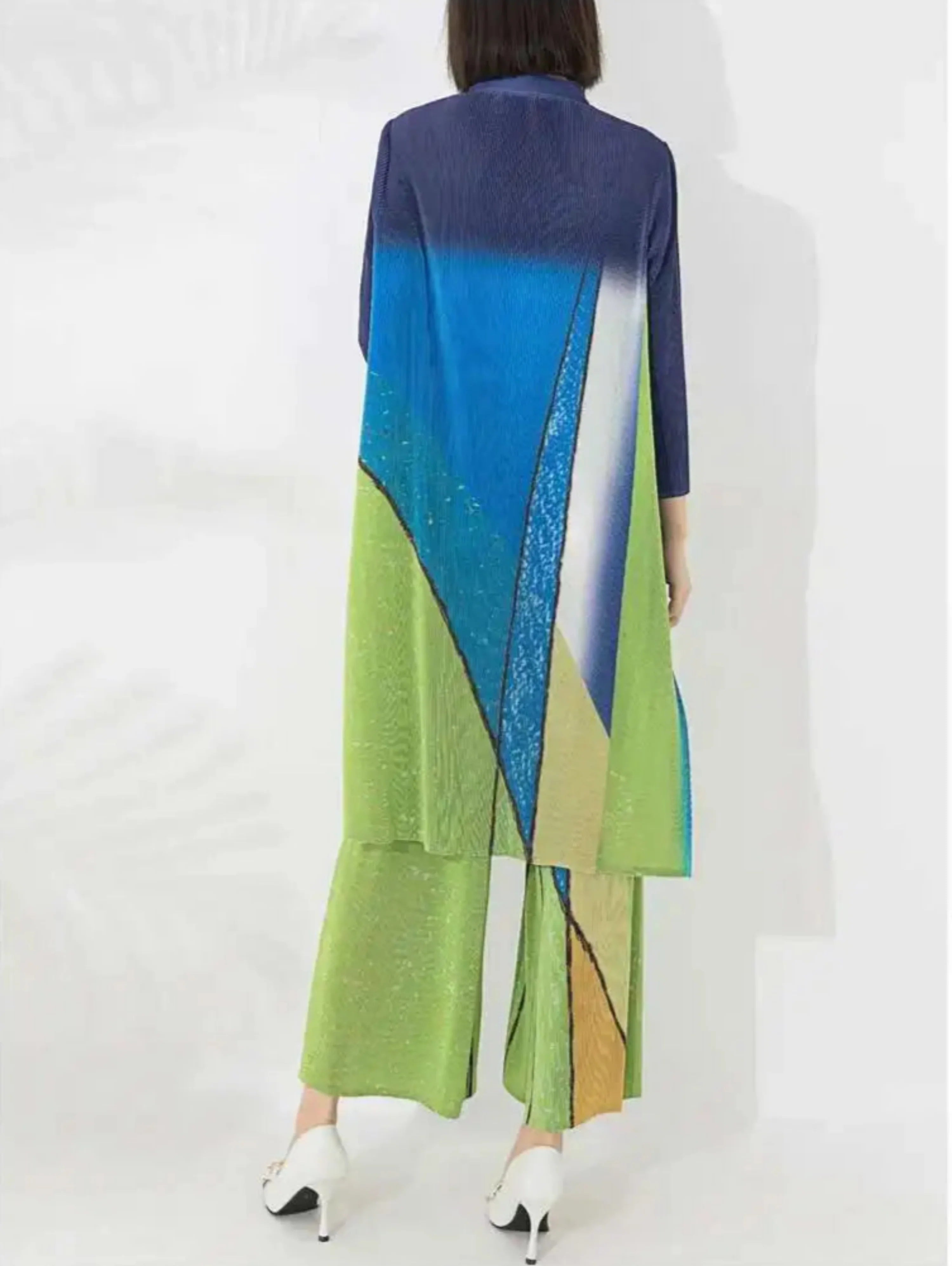 Truly Pleated Geometric 2-Piece Set