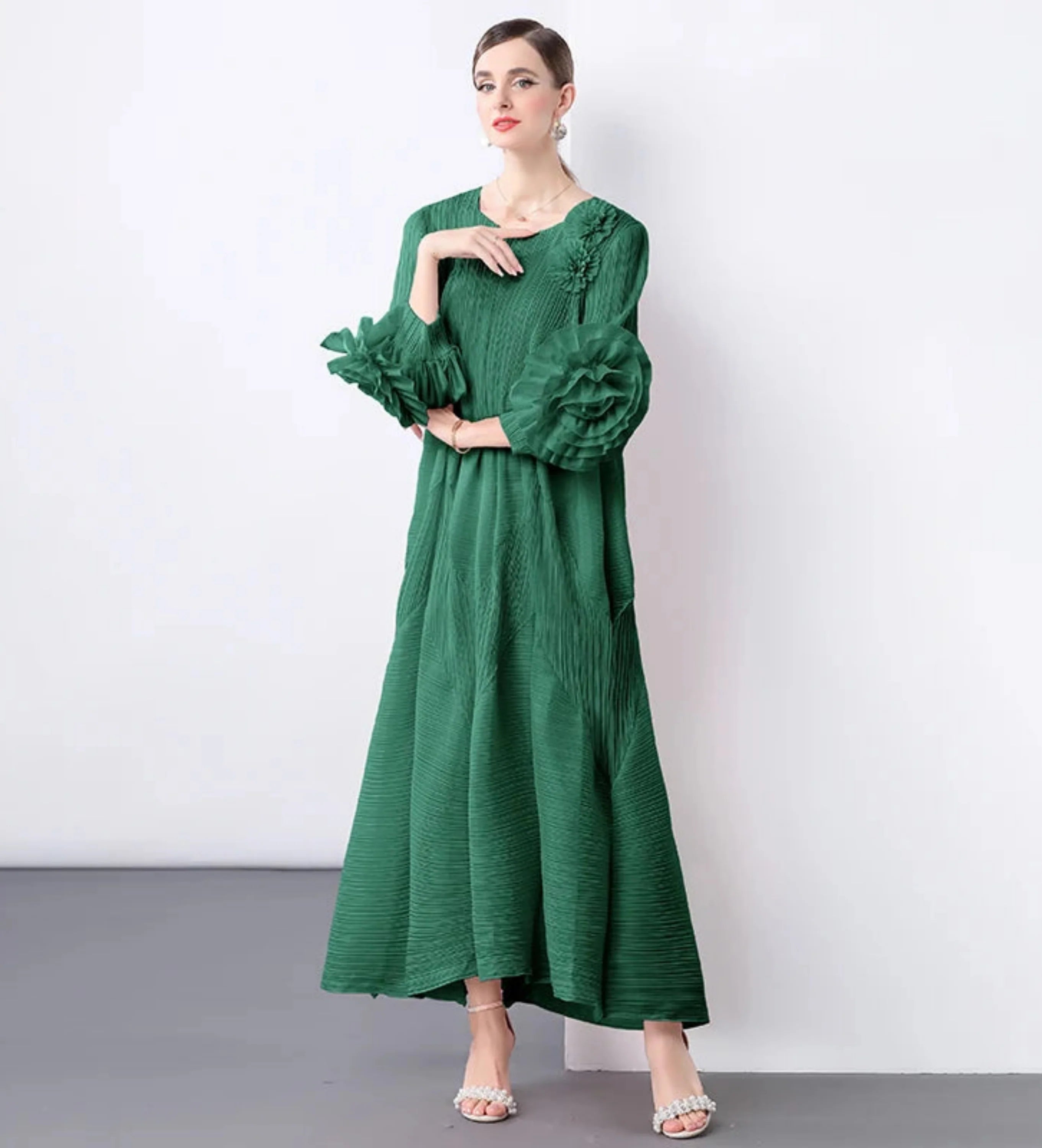 Elegant Plissé 3D Ruffle Dress