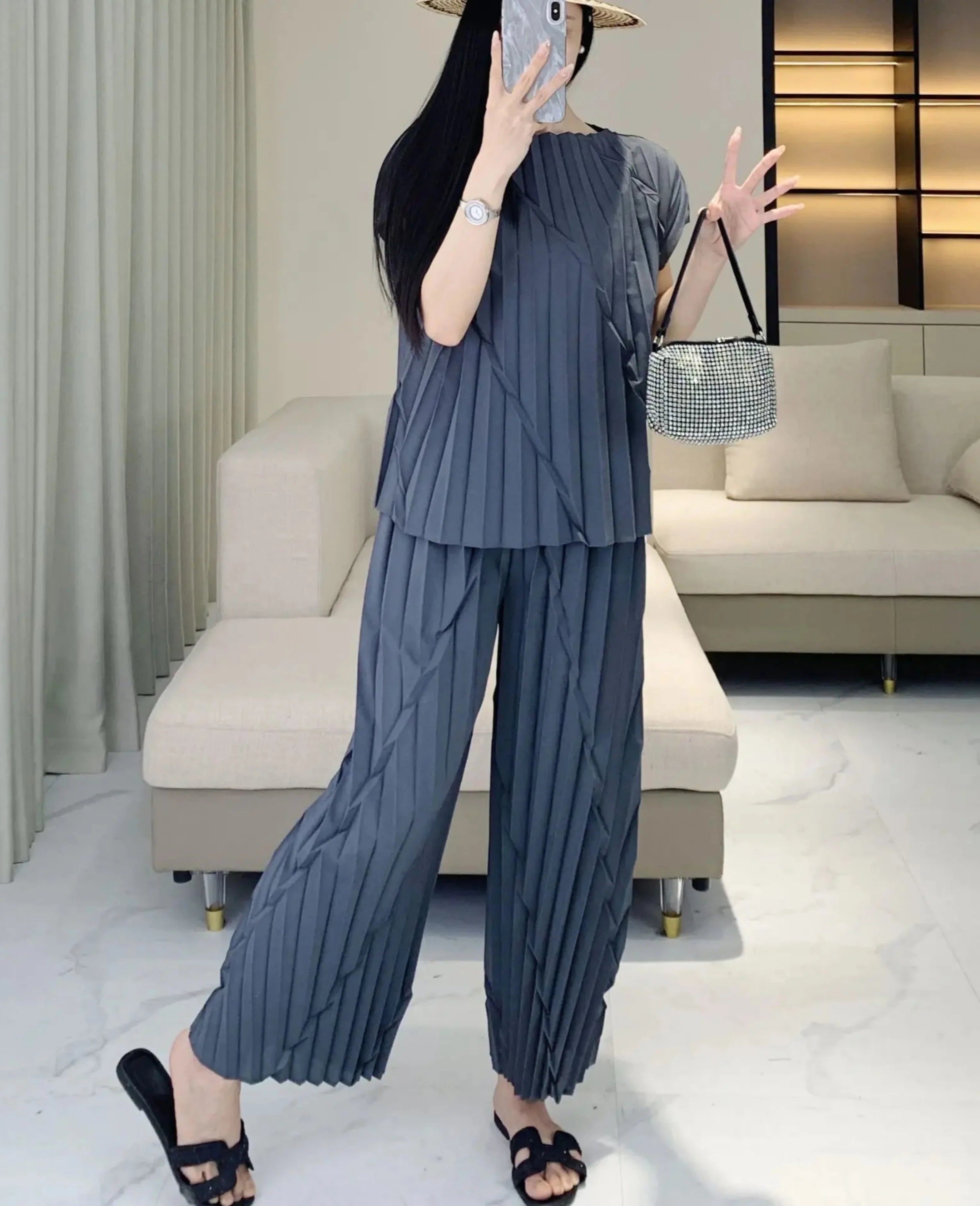 Pleated Vertical Wide Leg Set