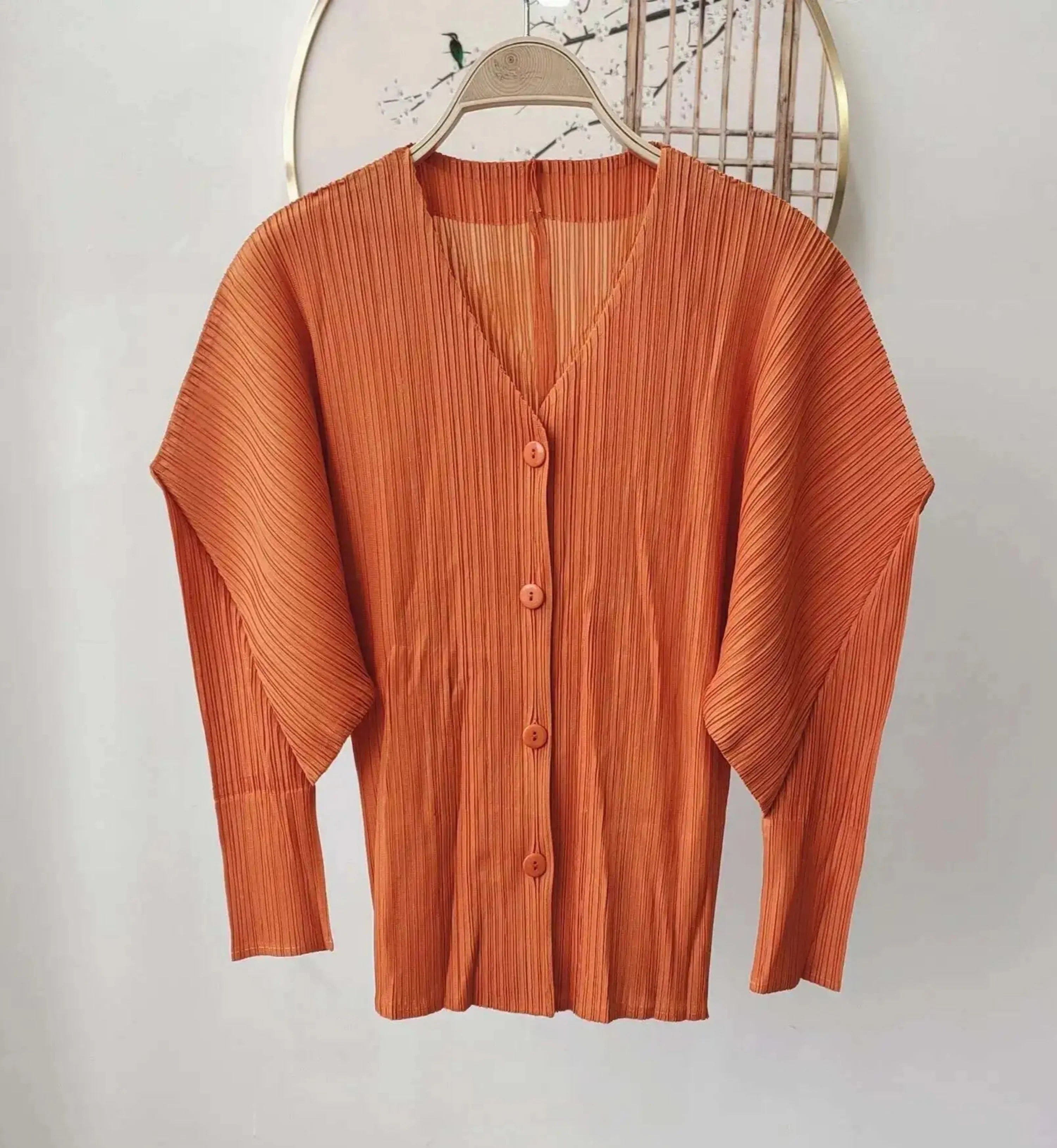 Casual Elegance Plissé Cardigan