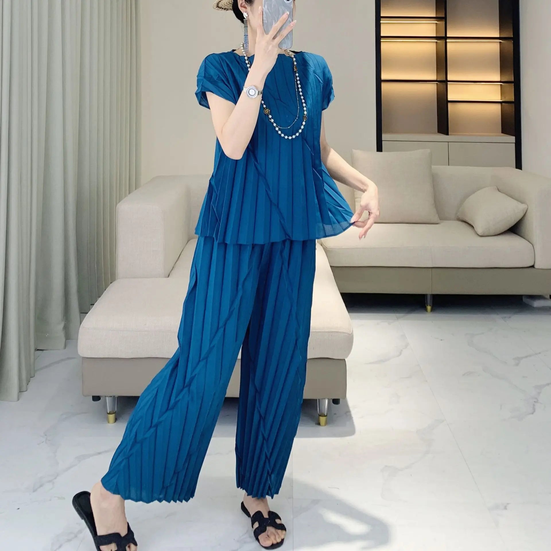 Pleated Vertical Wide Leg Set