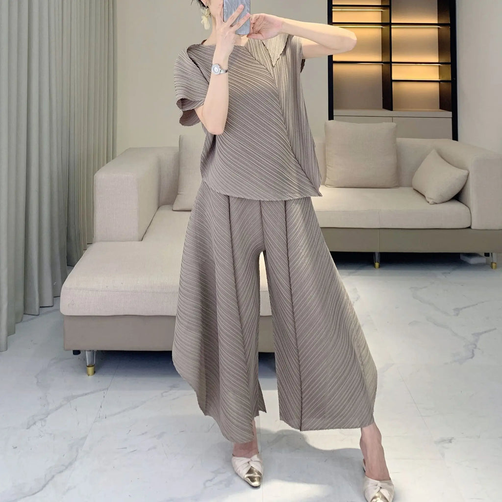 Modern Pleats Set - Luxury 2 Piece