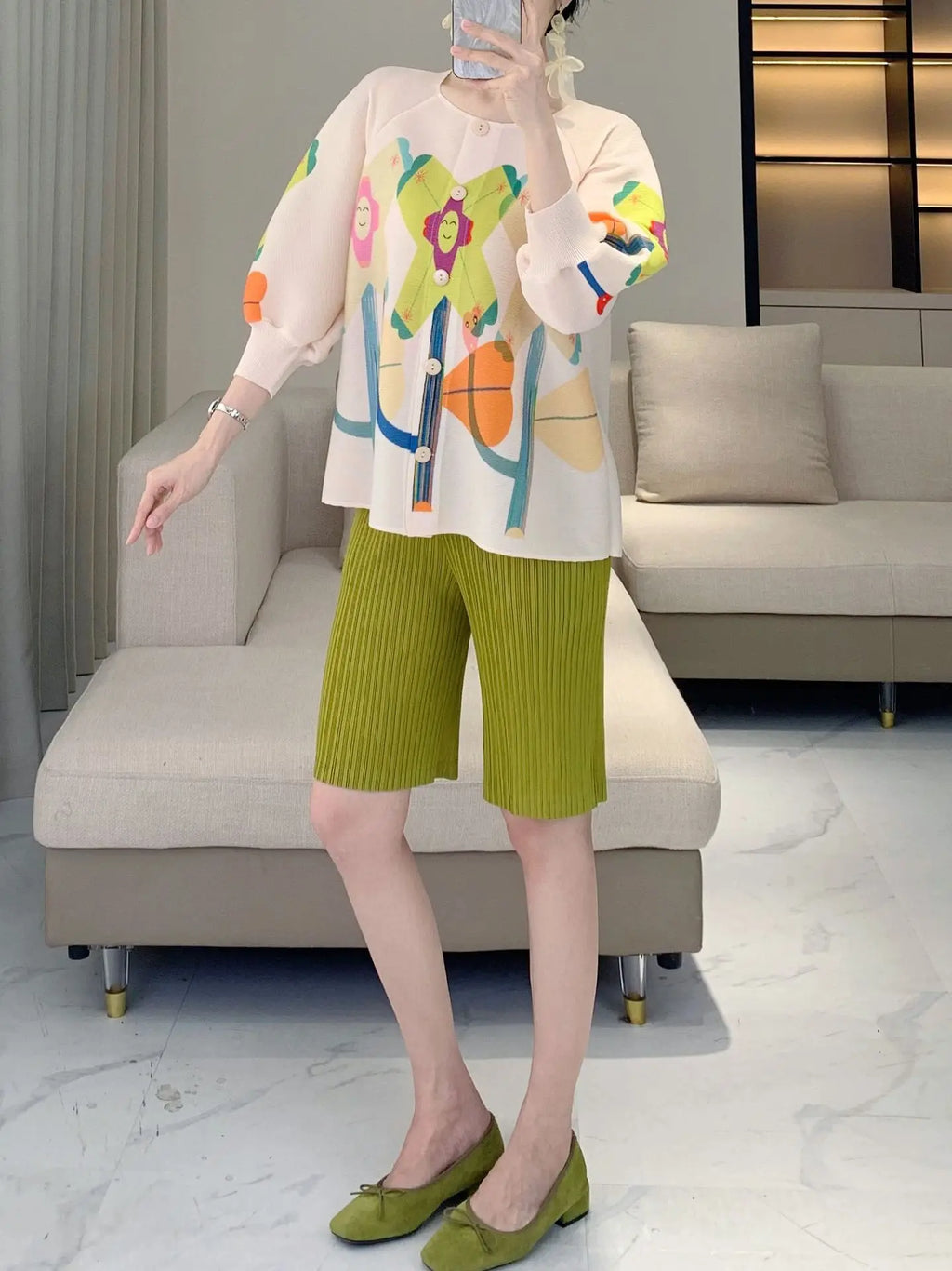 Elegant Plissé 3/4 Sleeve Cardigan