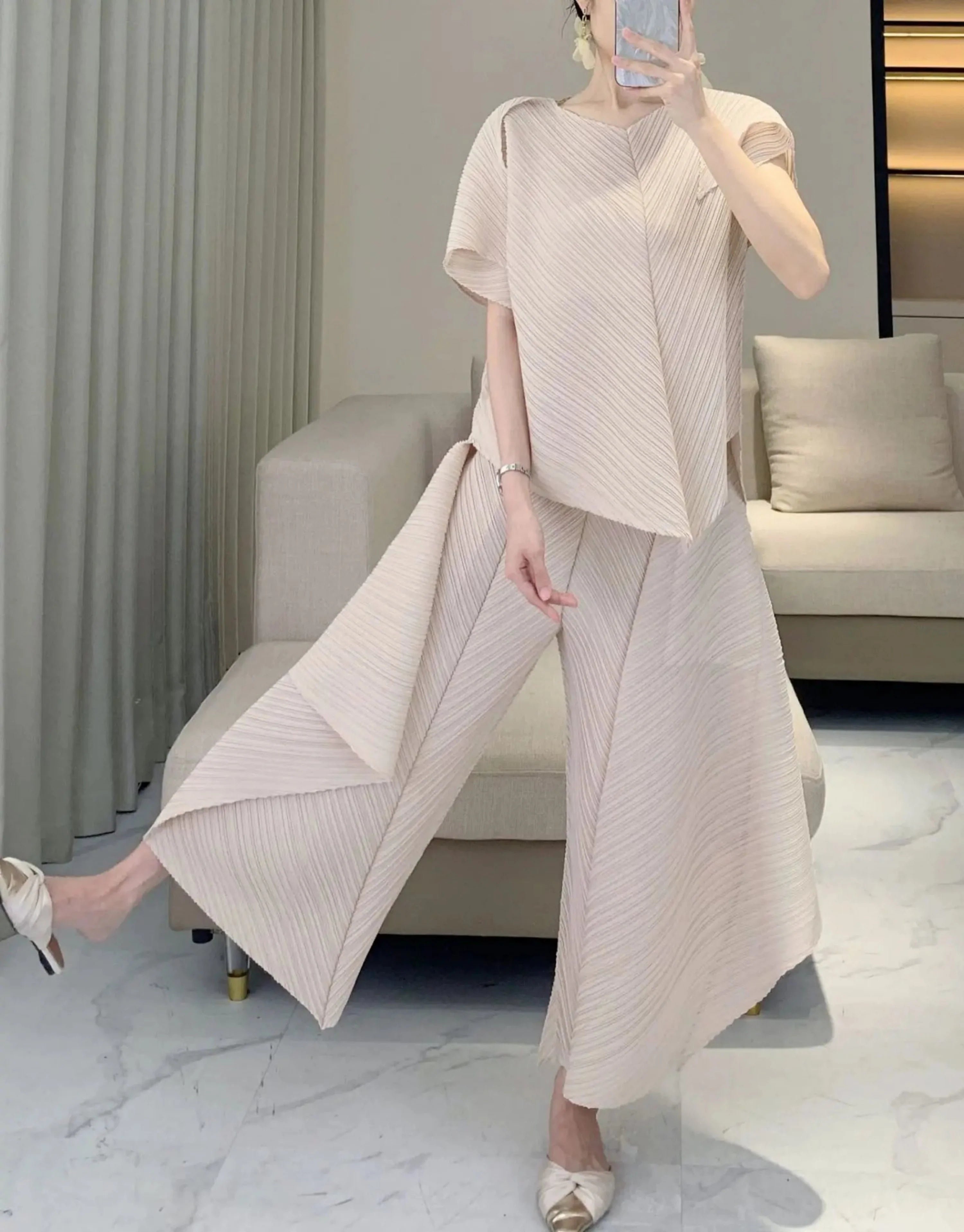 Modern Pleats Set - Luxury 2 Piece