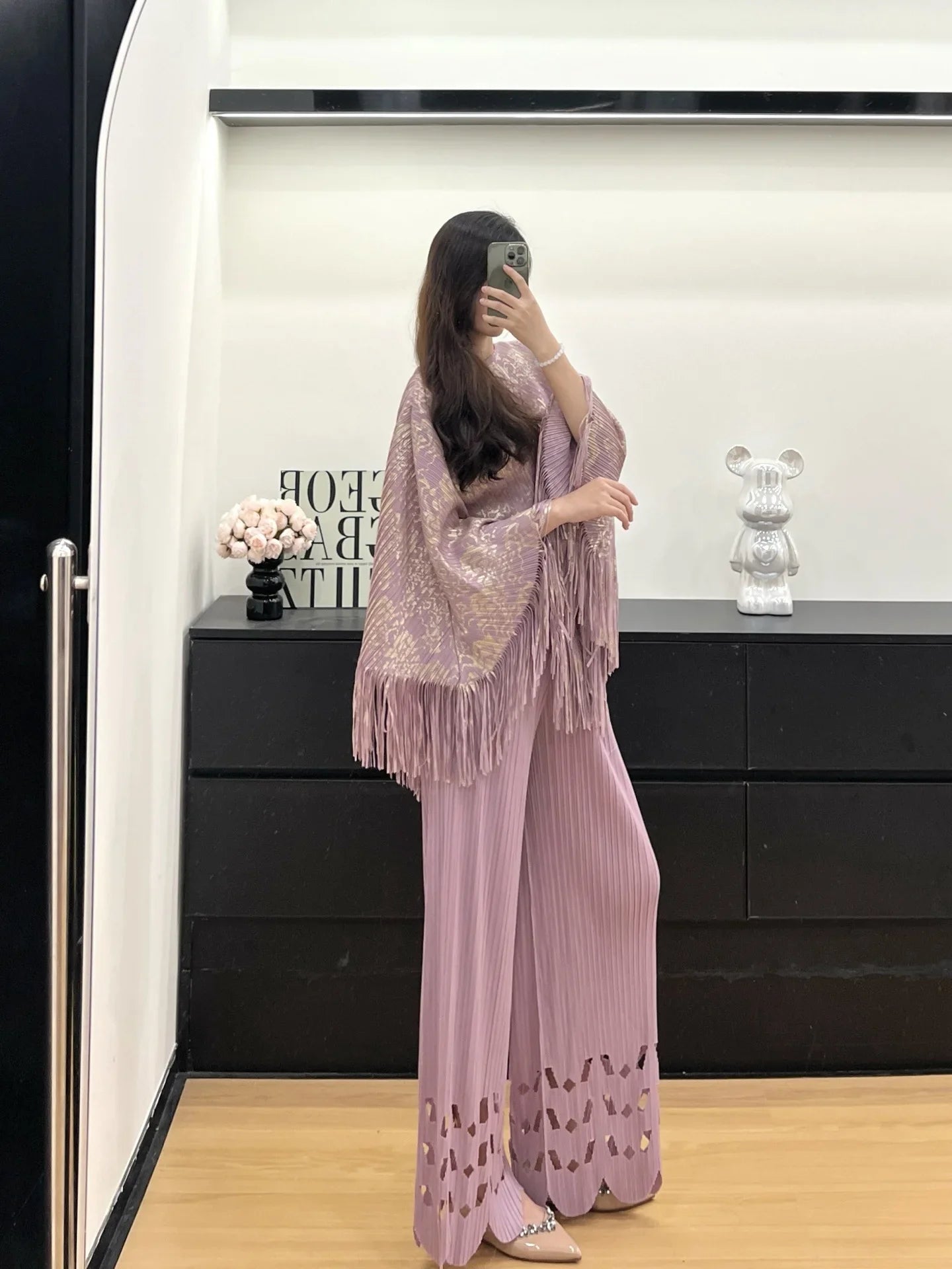 Elegant Cutout Pleated Plisse Set
