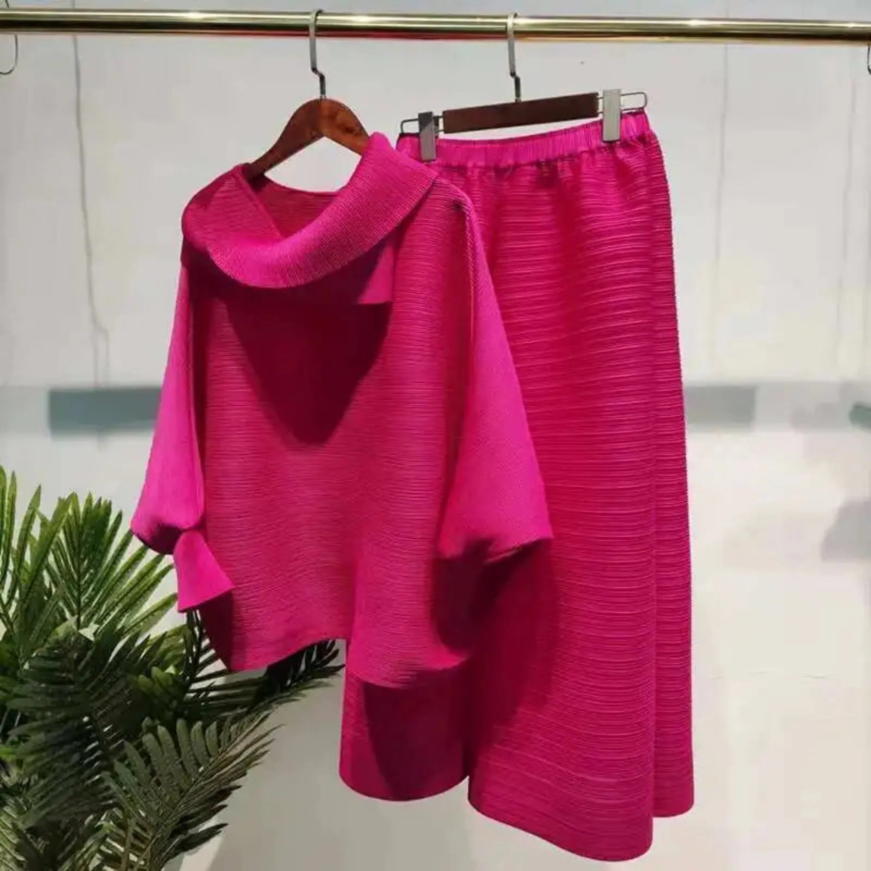 Comfortable Plissé Top & Pant Set