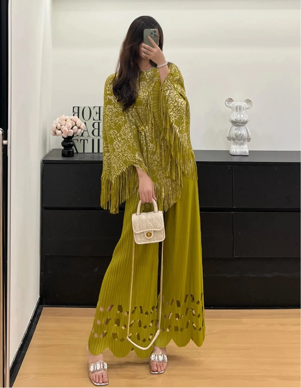 Elegant Cutout Pleated Plisse Set