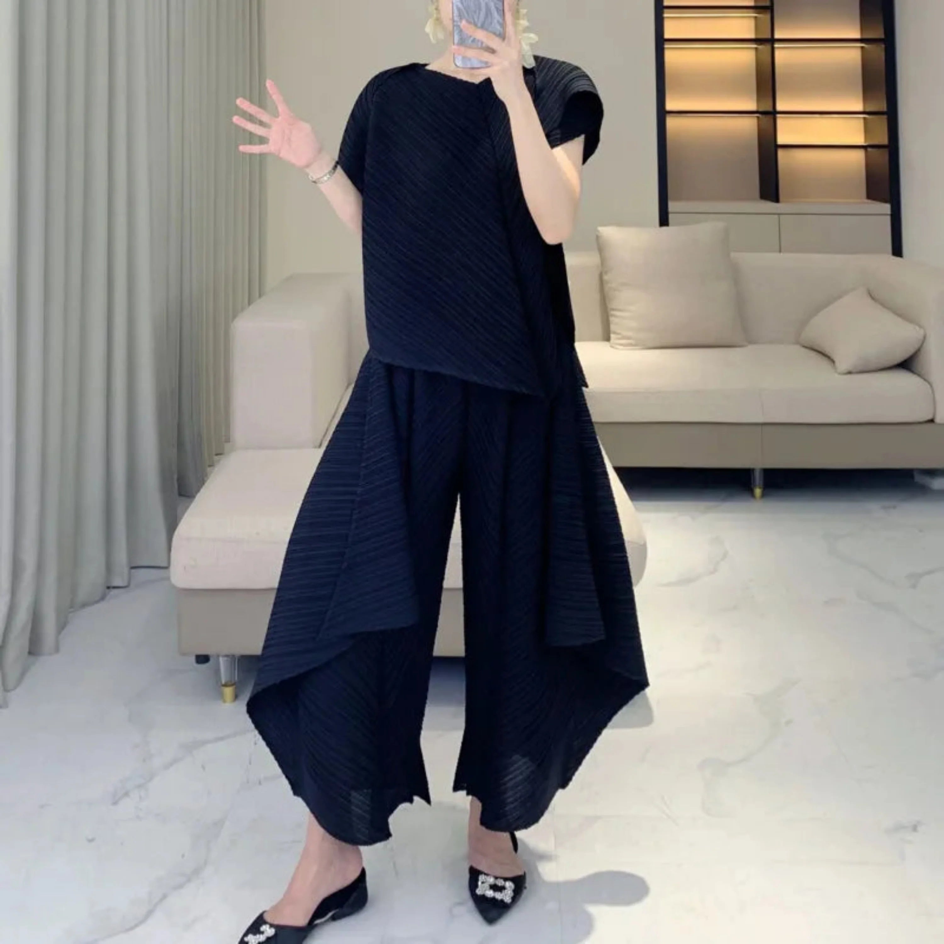 Luxe Plissé  Casual Pant Suit
