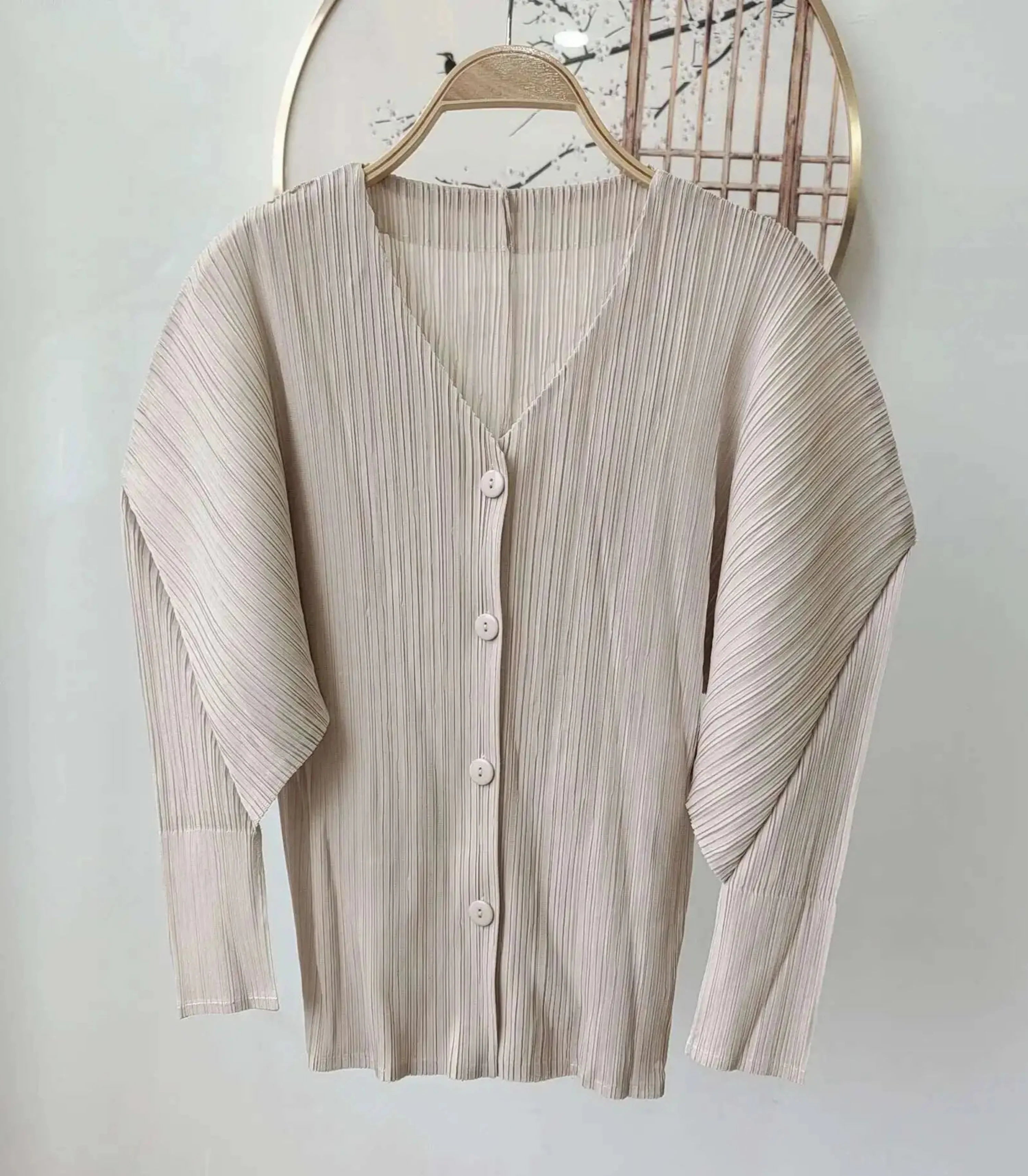 Casual Elegance Plissé Cardigan