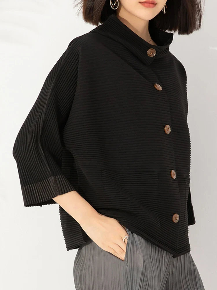 Textured Pleated Buttoned Jacket