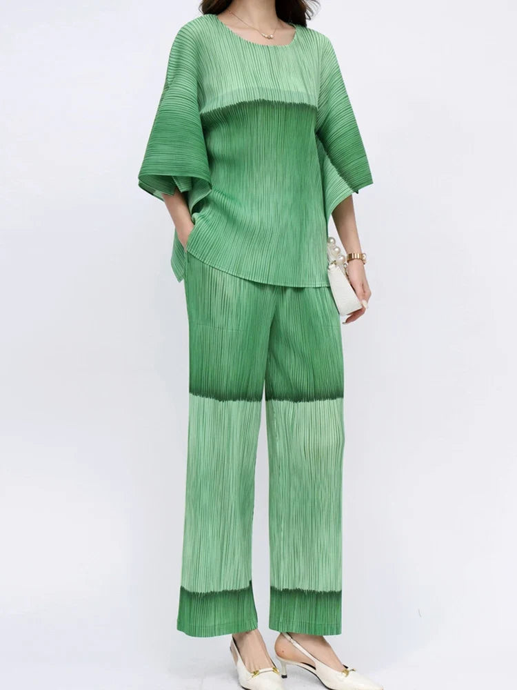 Truly Flowy Pleats 2 Piece Suit