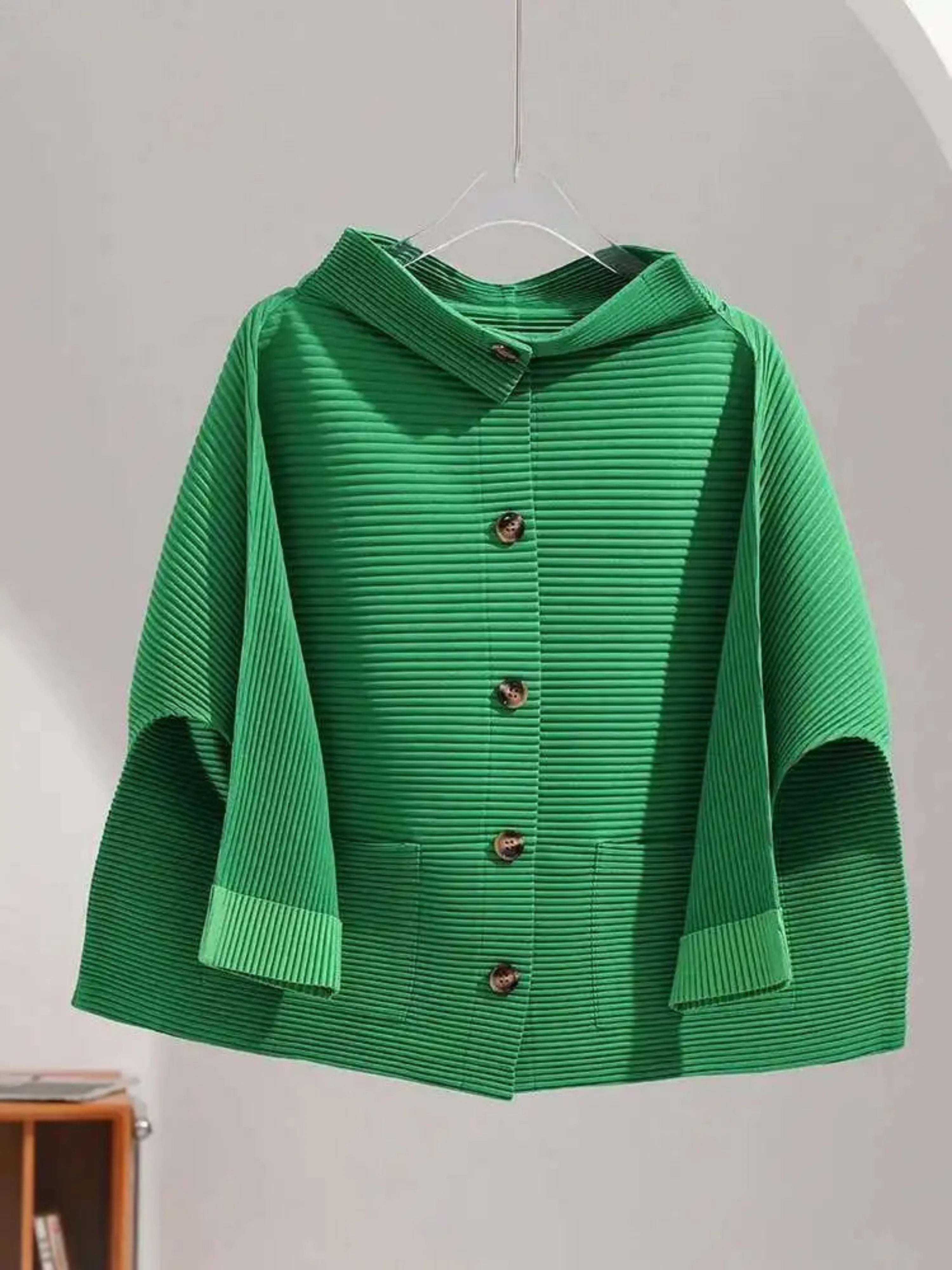Textured Pleated Buttoned Jacket