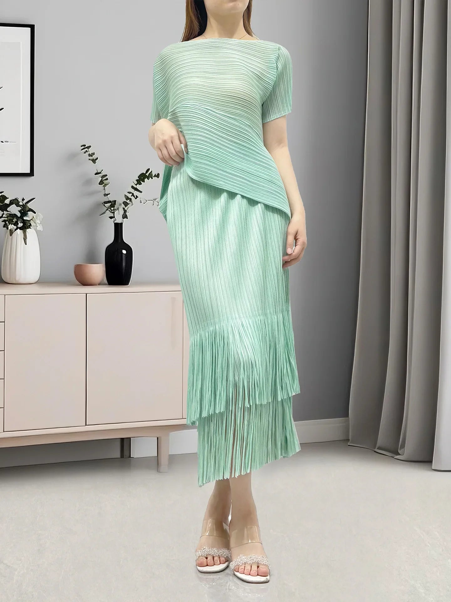 Asymmetric Pleated Fringe Skirt Set