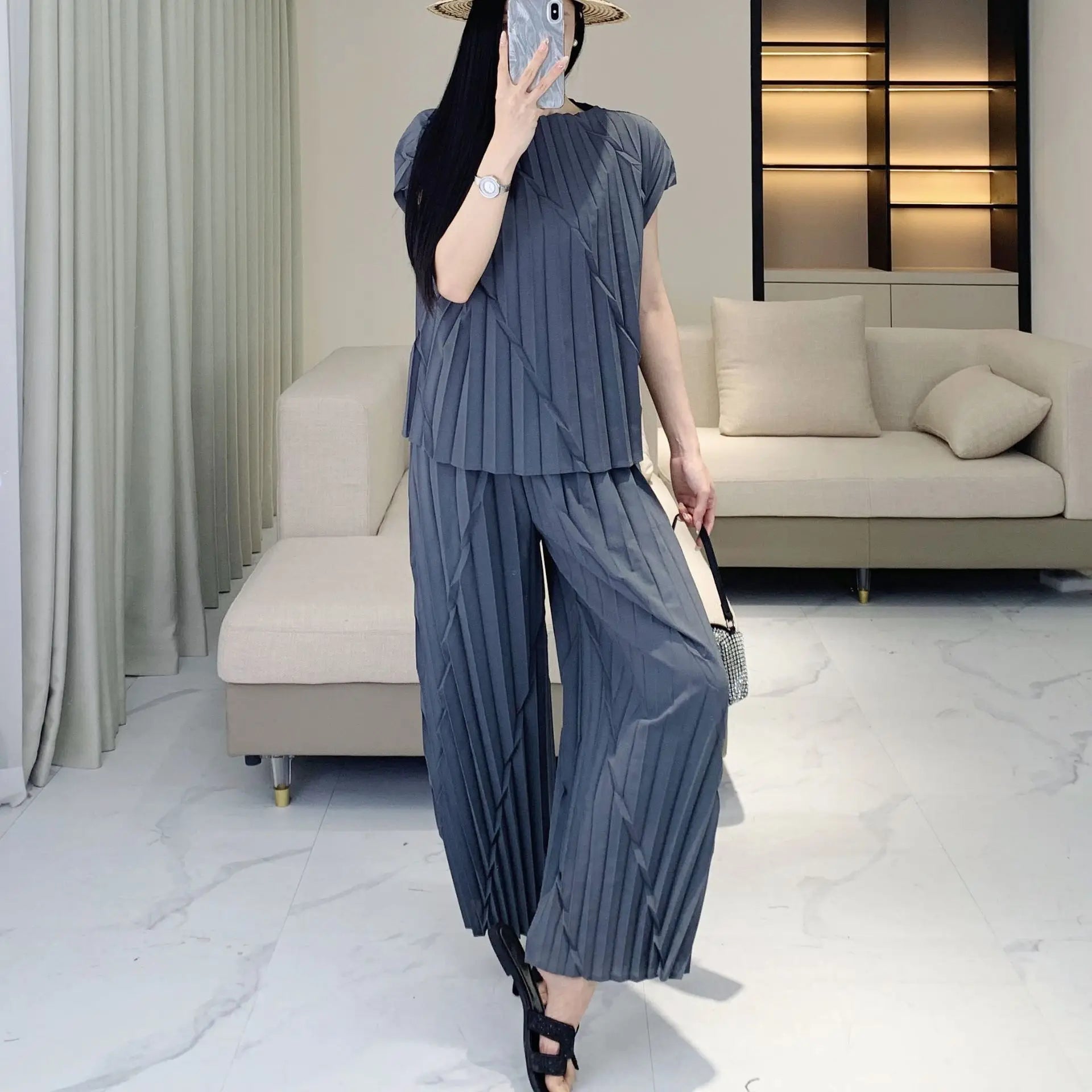 Pleated Vertical Wide Leg Set