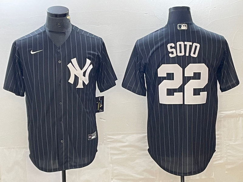 Men’s New York Yankees Juan Soto #22 Black Jersey
